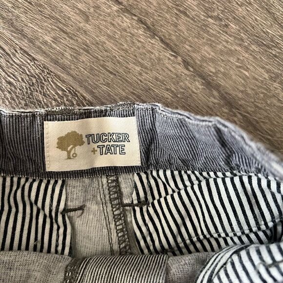 Tacked Tate striped Boy 2T shorts - Picture 2 of 3